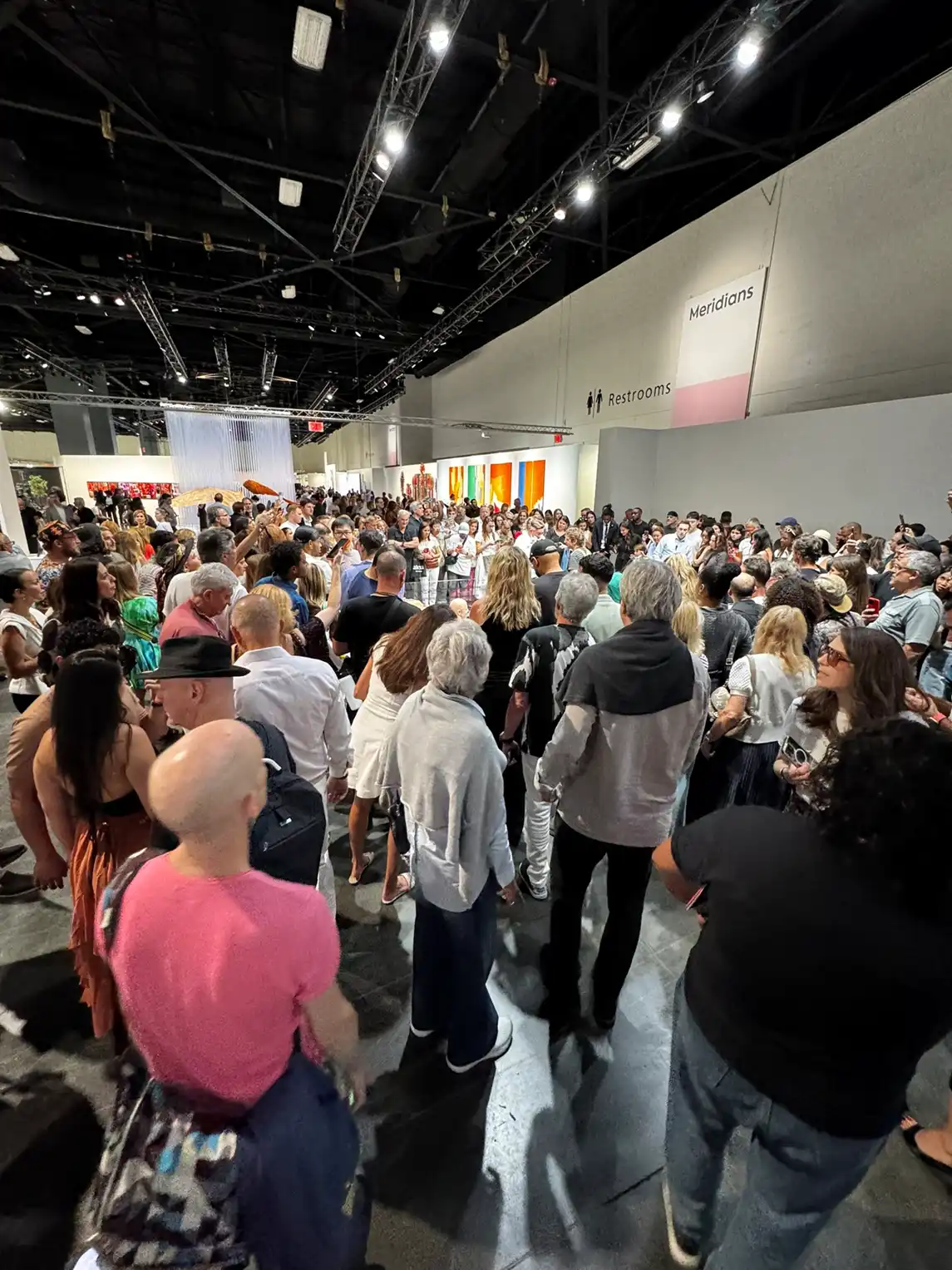 Beeple, người đã kiếm được 69 triệu đô la từ NFT bốn năm trước, vẫn đang kiếm tiền